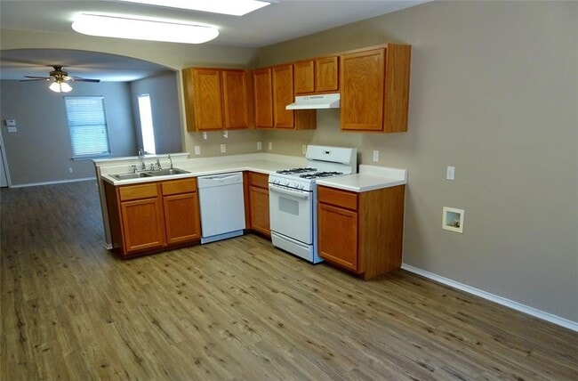 Building Photo - 736 Blair Ave