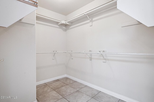 Building Photo - 29723 Strawberry Hill Dr