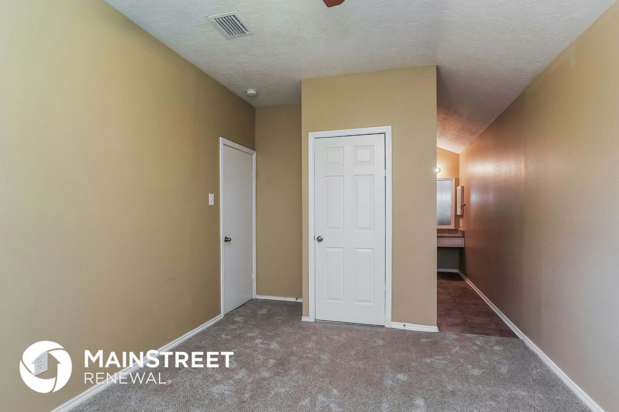 Building Photo - 8222 Eastern Bluebird Dr