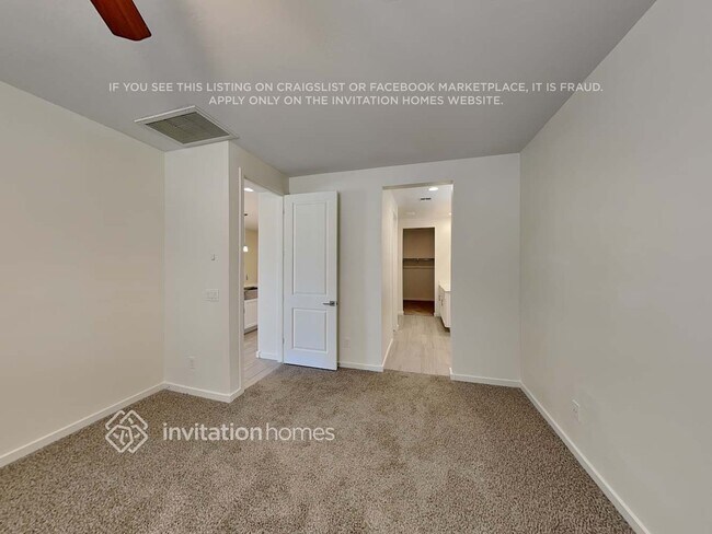 Building Photo - 17692 W Fetlock Trail