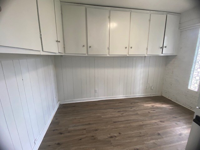 Building Photo - 2918 Sunset Rd