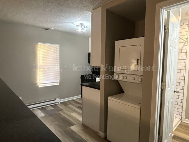 Building Photo - 1340 Barth Ave