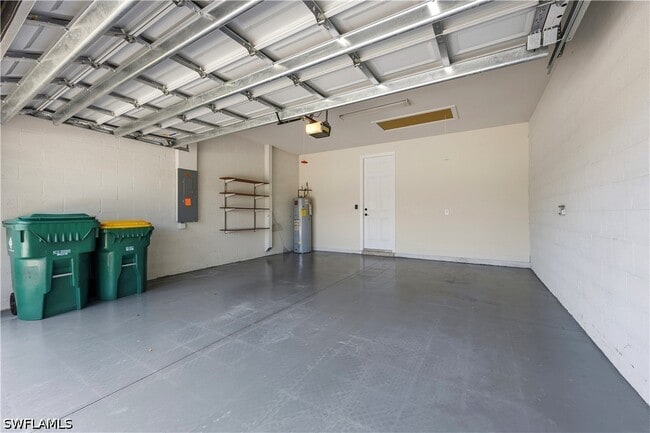 Building Photo - 8010 Helena Ct