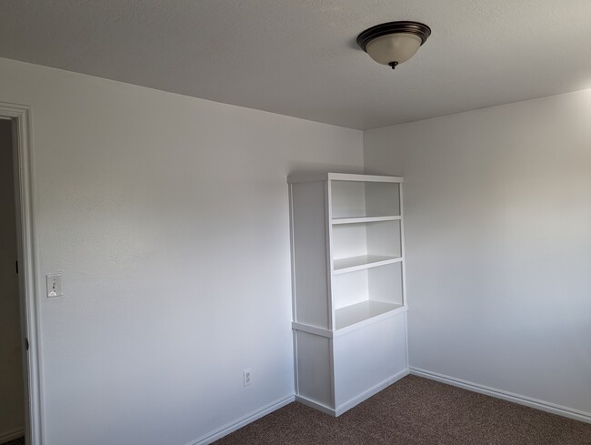 3rd bedroom - 752 E 500 N