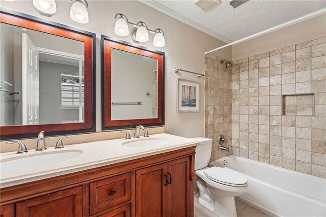 Building Photo - 4930 Heritage Trace Ct