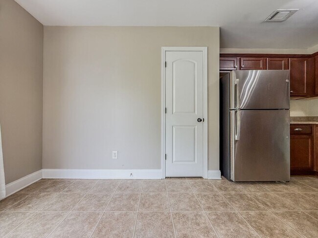 Building Photo - 1122 Emerald Ridge Dr