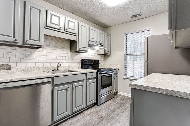 Building Photo - Wildcreek