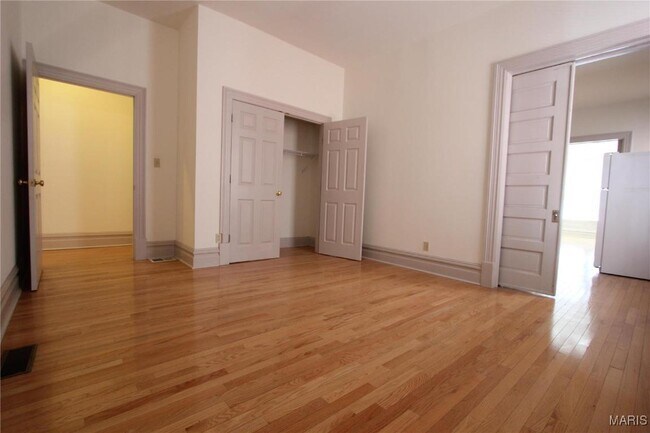 Building Photo - 3643 Shenandoah Ave