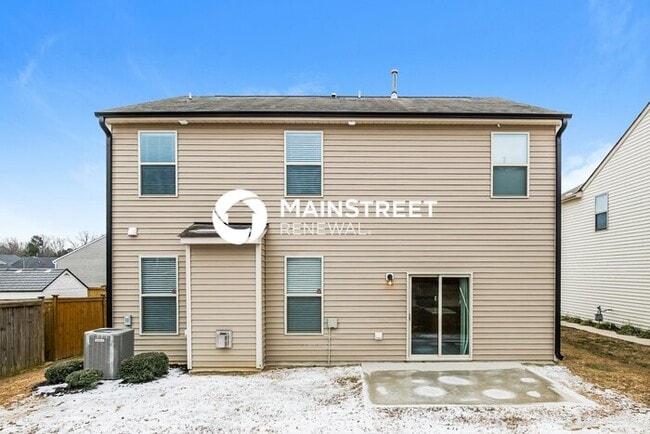 Building Photo - 4 Bedroom Pet-Friendly Home in Raleigh, NC with Main Street Renewal