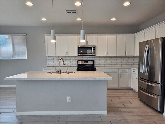 Building Photo - 9853 Fisher Bay Ct