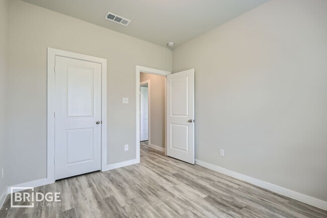 Building Photo - B1- Buffalo Plan