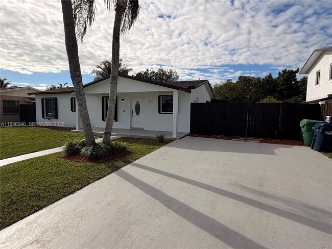 Building Photo - 10854 SW 141st Ln