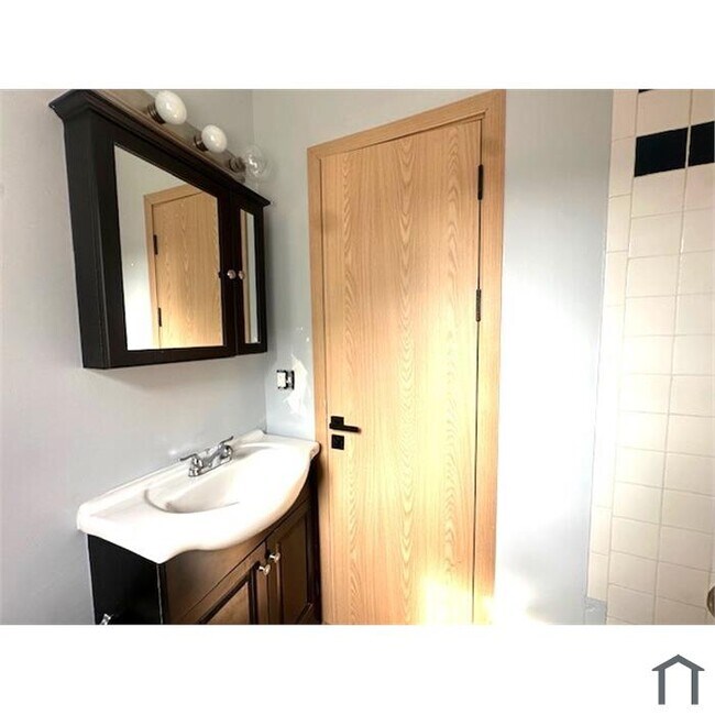 Interior Photo - 4936 Nash St NE