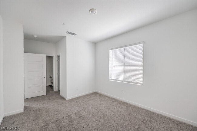 Building Photo - 11804 Waterbird Ave