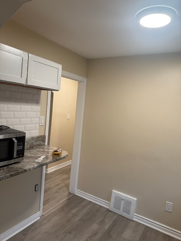 Building Photo - 18675 Beland St