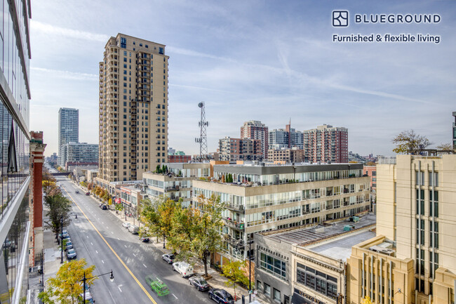 Building Photo - 1407 S Michigan Ave