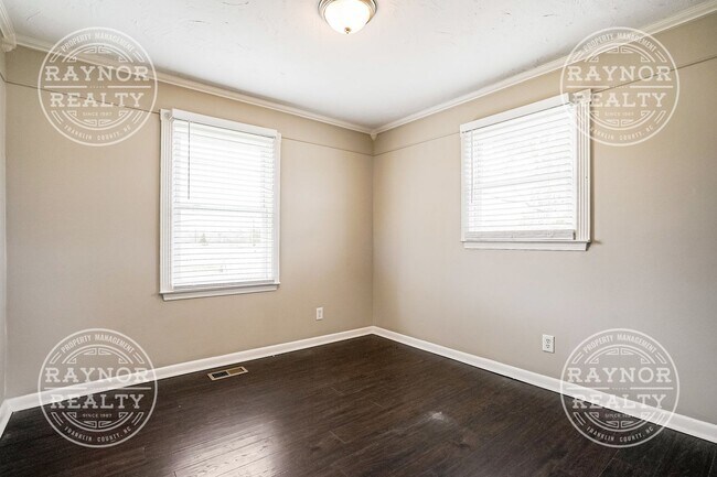 Building Photo - Charming One Story Home in Prime Location