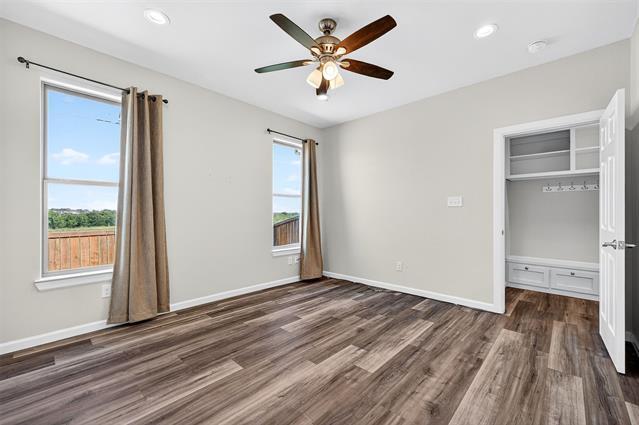 Building Photo - 1020 Silverton Dr