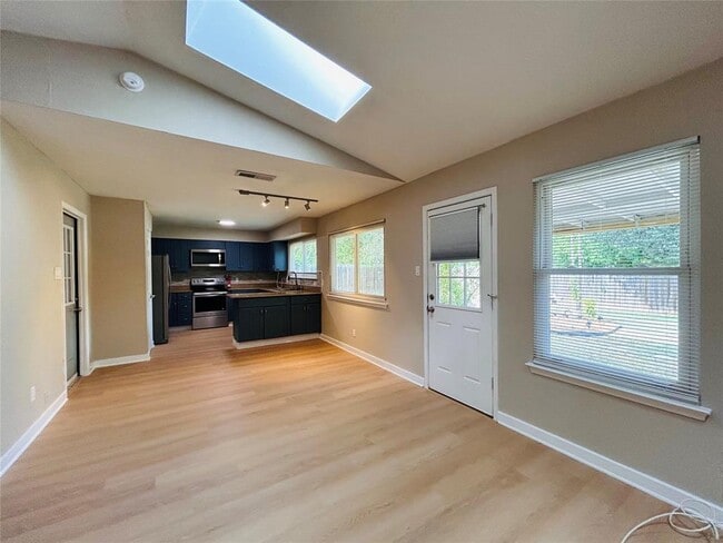 Building Photo - 2608 Cypress Ln