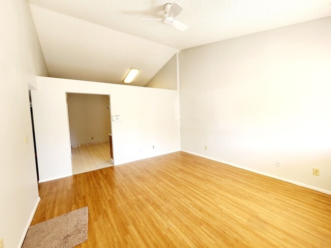 Building Photo - 3 Bedroom in Mesa!