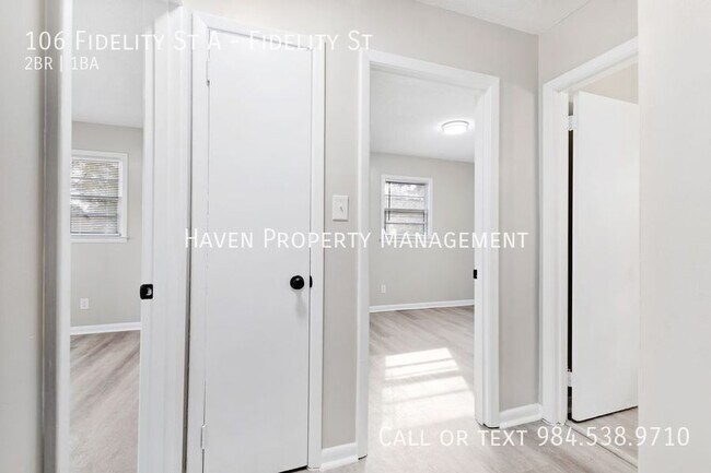 Building Photo - 106 Fidelity St