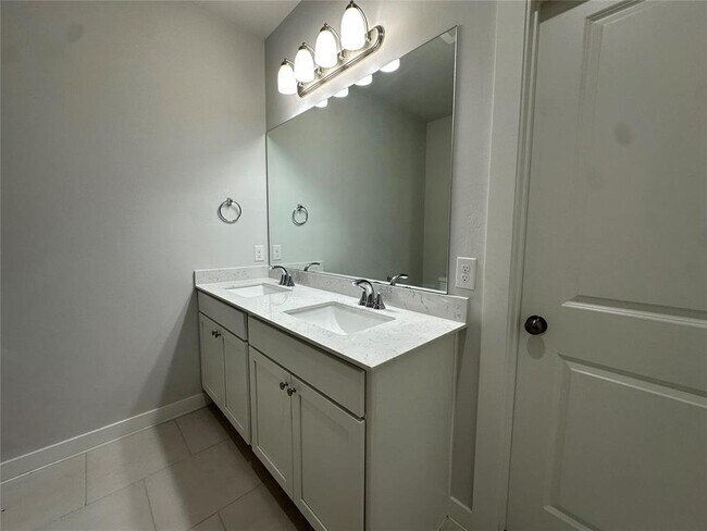 Building Photo - 17971 Lantana Loop