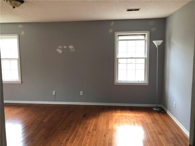 Building Photo - 1159 Aurora Ct