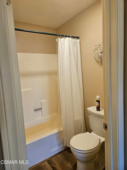 Building Photo - 14640 Marymount St