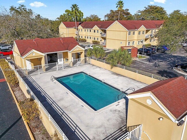 Building Photo - 13810 SW 112th St