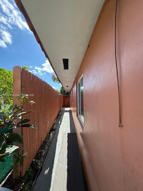 Building Photo - 3620 SW 25th Ter