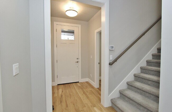 Building Photo - 3468 E Berghan St