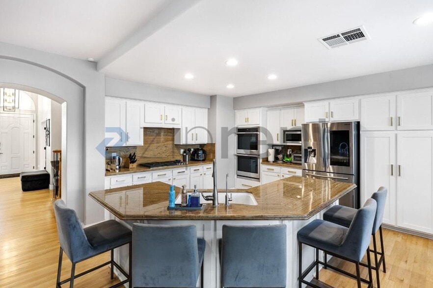 Building Photo - 9420 Greenham Cir