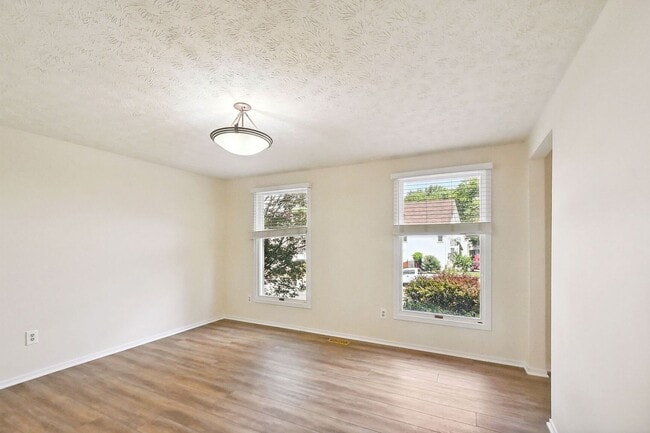 Building Photo - 1402 Kingstream Dr