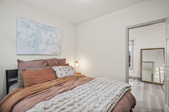 Building Photo - Cute Two Bedroom 1 Bathroom House in North RiNo