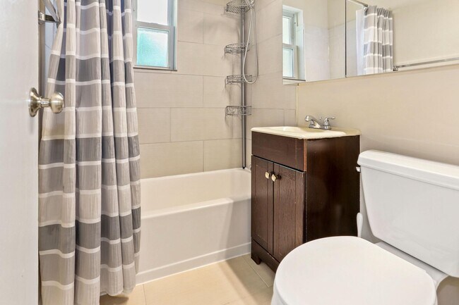 Building Photo - 2919 Willston Pl