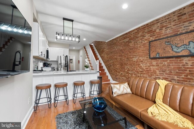 Building Photo - 2235 E Chase St