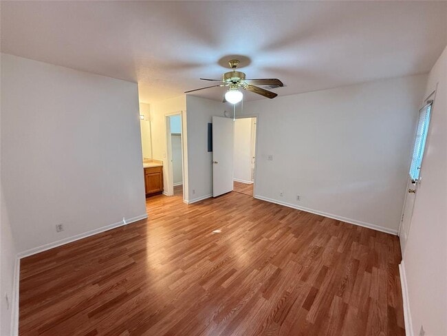 Building Photo - 3201C El Salido Pkwy