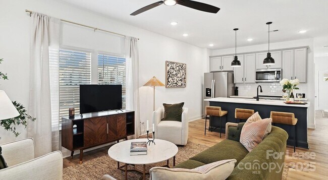 Building Photo - 9100 Bluedale Rd