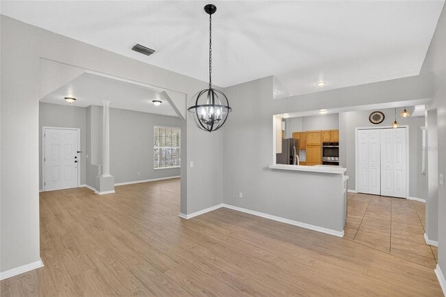 Building Photo - 11304 Balm Riverview Rd