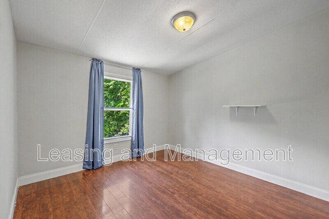 Building Photo - 3585 Riley Wright Rd