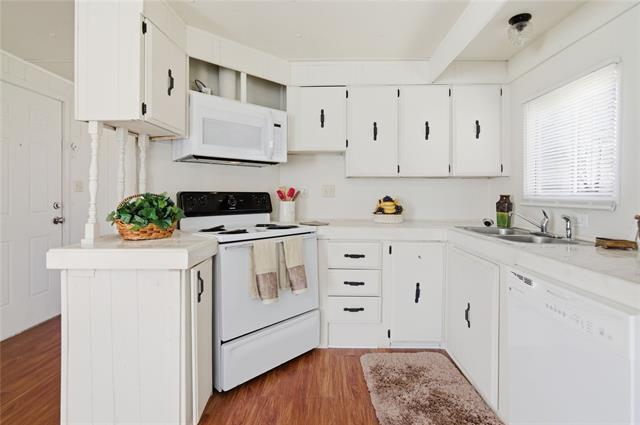 Building Photo - 1329 Fox Hollow Ct