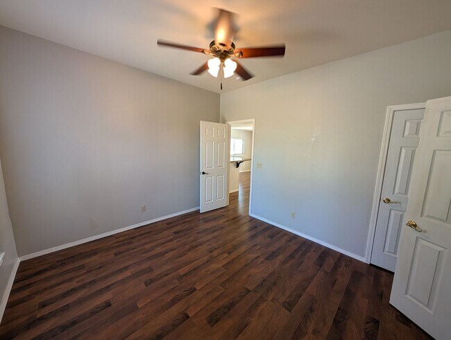 Building Photo - 2 bedroom 1 bathroom house in Downtown Edmond with central heat and air and washer/dryer hookup