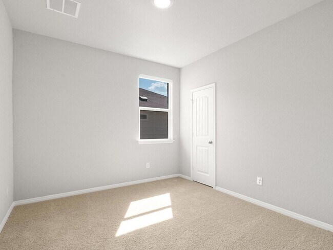 Building Photo - 108 Windmill Palm Dr