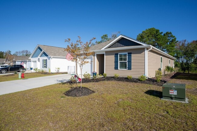 Building Photo - Charming 4-Bedroom Home in Desirable Water...