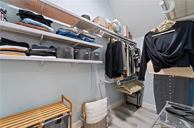 Building Photo - 310 SE Denver Ave