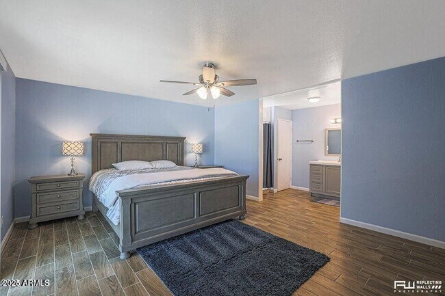 Building Photo - 401 Paladin Cir