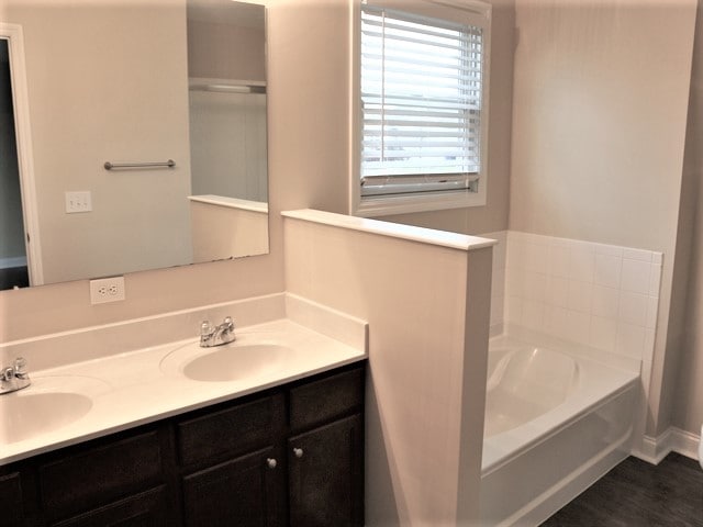 Building Photo - 386 Hemhill Dr