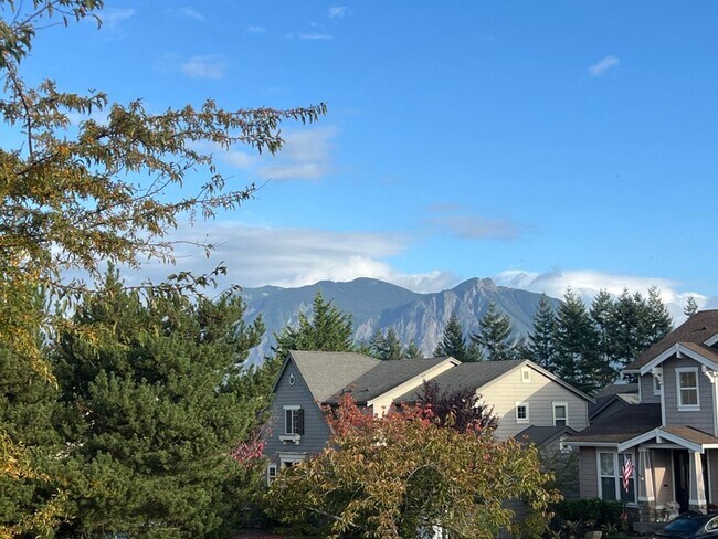 Building Photo - 3bd/2.5ba Snoqualmie Home