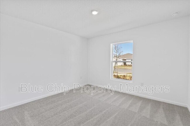 Building Photo - 5131 Magnolia Palm Dr