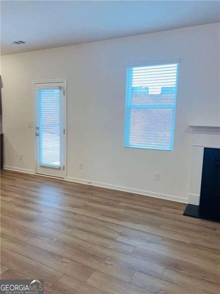 Building Photo - 137 Bloomfield Cir